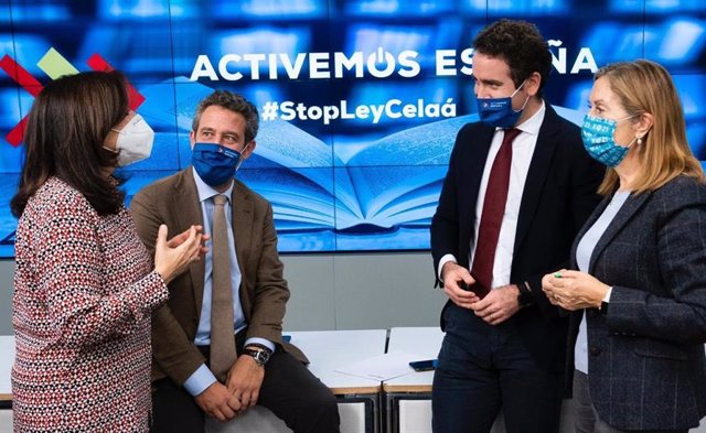 El secretario general del PP, Teodoro García Egea, junto a Jaime de Olano, Ana Pastor y Sandra Monero, anunciando una recogida de firmas contra la Ley Celaá. En Madrid, a 10 de noviembre de 2020.
