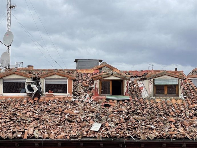 Estado del edificio del número 102 de la calle Toledo pasadas tres semanas de la explosión