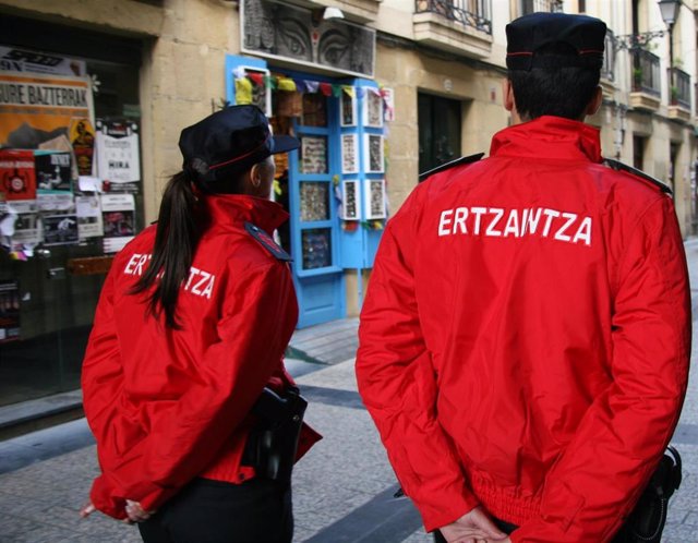 Detenidas dos personas en Bilbao en un concentración contra medidas anticovid, una de ellas por agredir a un ertzaina