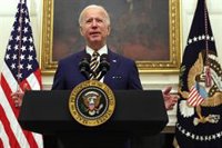 Biden habla por primera vez con Xi Jinping para reafirmar su prioridad de "defender la seguridad" de EEUU