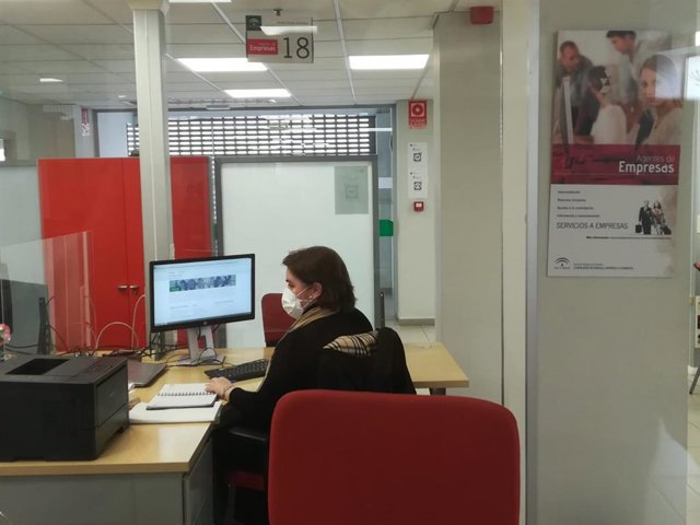 Profesionales del servicio de los Agentes de Empresas en Jaén.