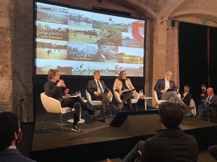 Rueda de prensa del candidato a la presidencia del FC Barcelona Joan Laporta, en la sede de 'Estimem el Bara', sobre el 'Espai Bara'