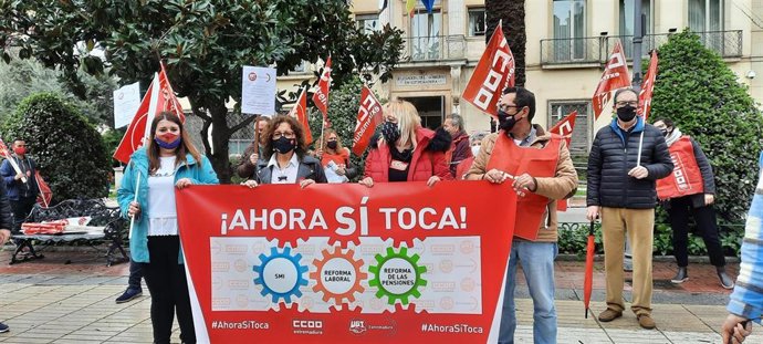 CCOO y UGT se concentran en Badajoz