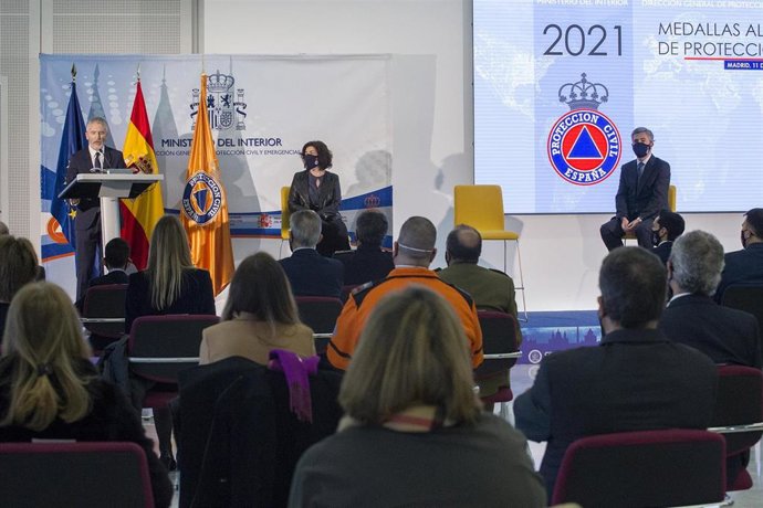 El ministro del Interior, Fernando Grande-Marlaska, preside el acto de entrega de Medallas al Mérito de Protección Civil