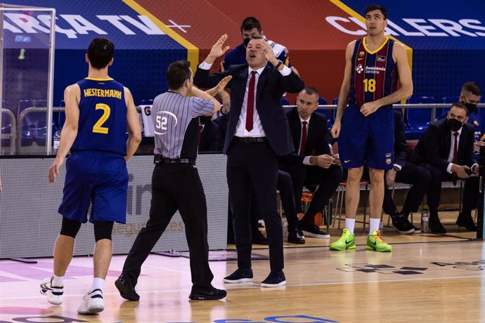 Sarunas Jasikevicius, Head coach of Fc Barcelona  gestures during the Liga Endesa ACB, match between Fc Barcelona  and UCAM Murcia at Palau Blaugrana on January 31, 2021 in Barcelona, Spain.