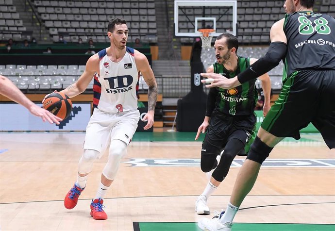 Vildoza (Baskonia) y Ribas (Joventut)