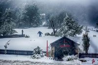 Las dos estaciones de esquí de Navacerrada y Valdesquí reabren tras las últimas nevadas