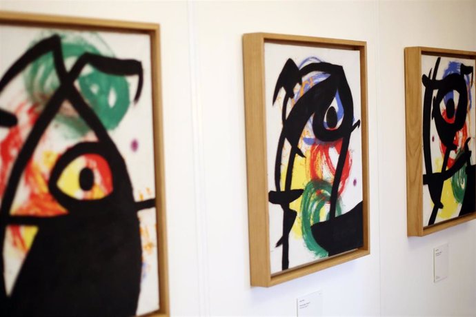 La Fundación Abertis y la Fundació Joan Miró llevan a la Embajada de España en París una selección de obras del artista