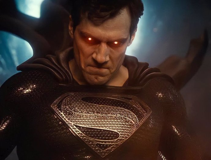 Henry Cavill es Superman en Liga de la Justicia de Zack Snyder
