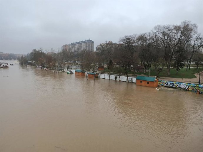 Crecida en el río Pisuerga a su paso por Valladolid el 11 de febrero de 2021.