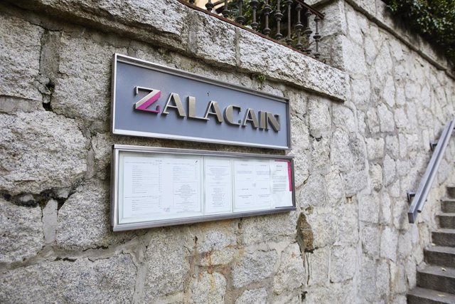 Logo del restaurante Zalacaín días después de su cierre definitivo, en Madrid (España), a 11 de noviembre de 2020. El coronavirus, la jubilación y problemas con el alquiler y las medidas de restricción impuestas por el Gobierno han sido una de las causa