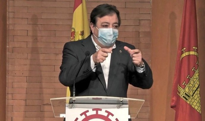 El presidente de la Junta, Guillermo Fernández Vara, este viernes en Merida