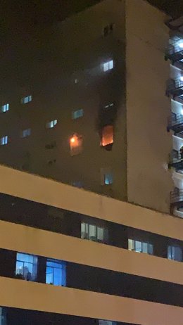 Incendio en la planta sexta del Hospital Puerta del Mar