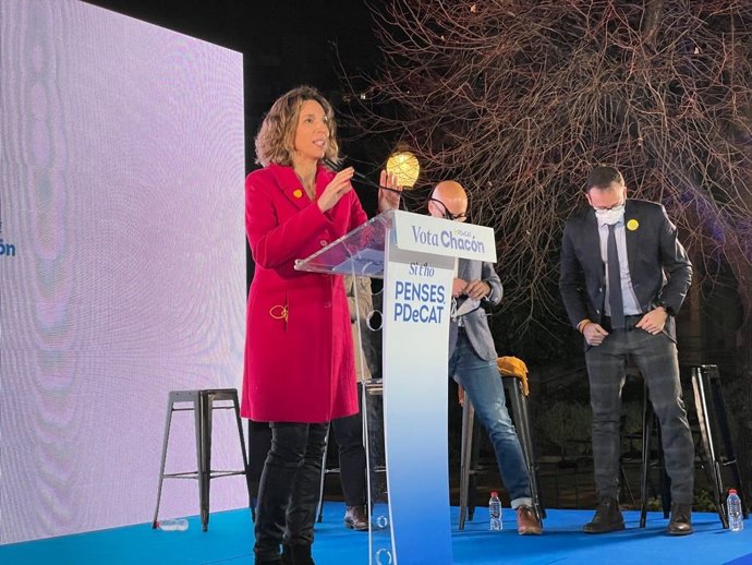 La candidata del PDeCAT a las elecciones catalanas, ngels Chacón, en el acto final de campaña en el Recinto Modernista de Sant Pau de Barcelona.
