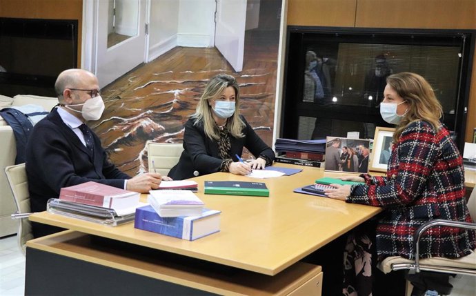 La Junta ofrece desde el lunes más de 14.000 servicios de asesoramiento gratuito a agricultores y ganaderos andaluces.