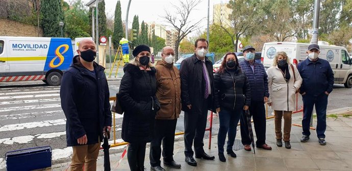 Nota De Prensa Y Foto Semáforos Triana