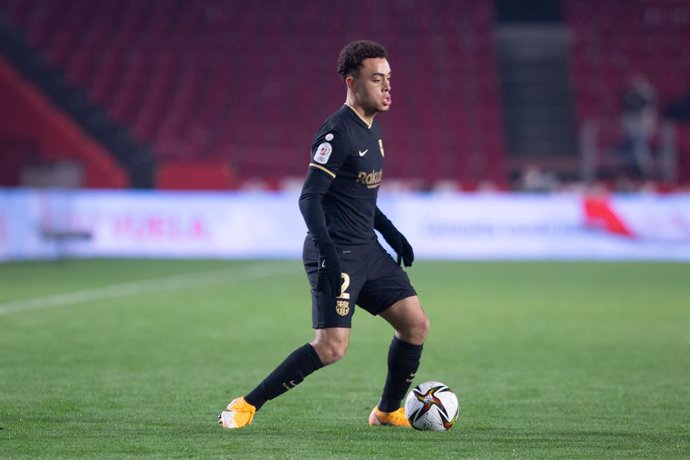 Sergino Dest of Barcelona during the Copa del Rey Quarter-Final match between Granada FC and FC Barcelona at Nuevos los Carmenes Stadium on February 03, 2021 in Granada, Spain.