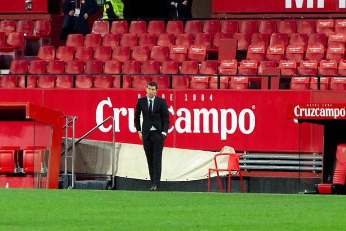 Javi Gracia, head coach of Valencia, during 1/8 round of Copa del Rey, football match played between Sevilla Futbol Club and Valencia Club de Futbol at Ramon Sanchez Pizjuan Stadium on January 27, 2021 in Sevilla, Spain.