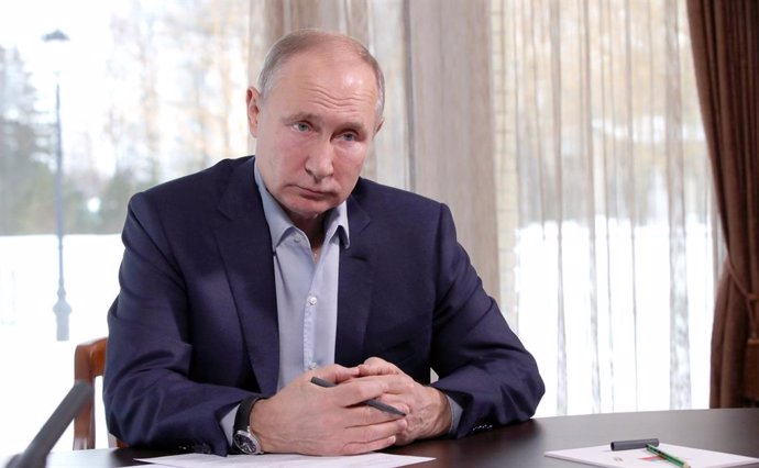 HANDOUT - 25 January 2021, Russia, Zavidovo: Russian President Vladimir Putin holds a meeting via videoconference with representatives of universities and other higher education institutions to mark the Russian Students Day. Photo: -/Kremlin/dpa - ATTEN