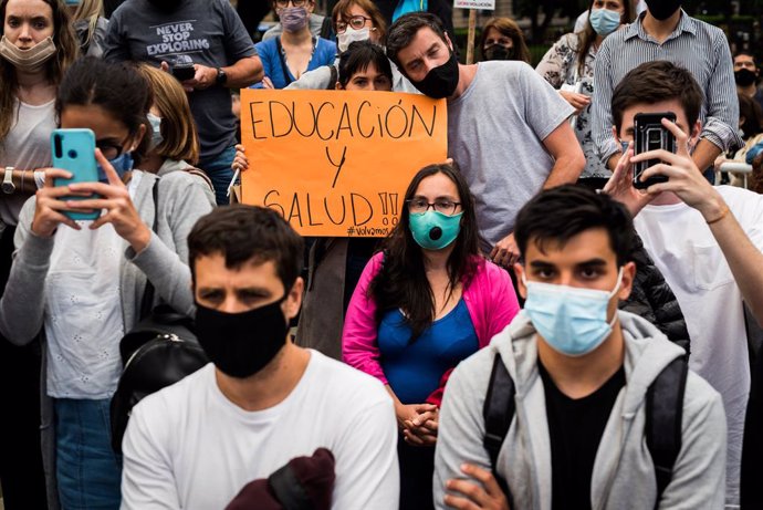 Manifestaciones por las vueltas a las aulas en Argentina el pasado 9 de febrero.