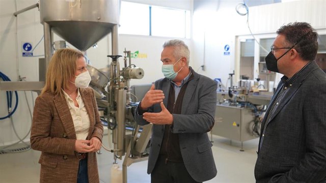 La diputada provincial de Promoción Agroalimentaria visita la empresa Biosun Mediterranean