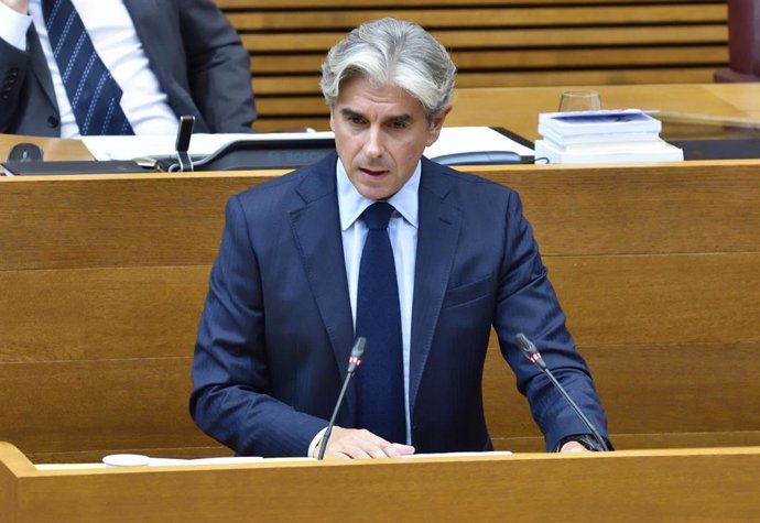 El portavoz de Industria del Grupo Popular en Les Corts, Felipe Carrasco