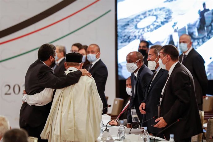 Los participantes en el Foro de Diálogo Político Libio