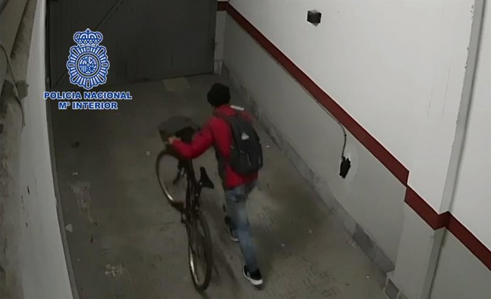 La Policía Nacional Detiene Al Presunto Autor De Al Menos Dieciséis Robos En Garajes Y Trasteros