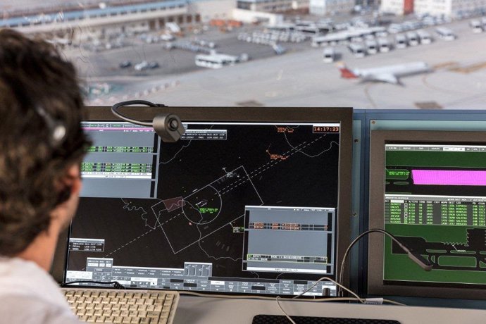 Controlador aéreo de Enaire