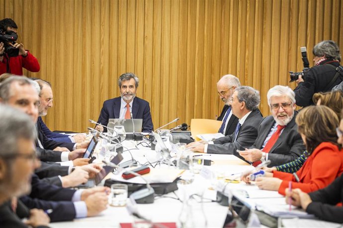 El presidente del Consejo General del Poder Judicial y del Tribunal Supremo (CGPJ), Carlos Lesmes preside el pleno del Consejo General del Poder Judicial (CGPJ), en Pontevedra/Galicia (España), a 30 de enero de 2020.