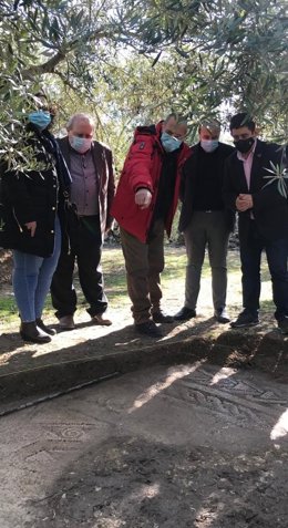 Visita al yacimiento de El Altillo.