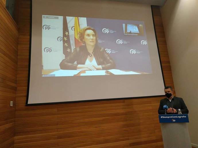 La exalcaldesa Cuca Gamarra y el actual portavoz del PP en el Ayuntamiento de Logroño, Conrado Escobar