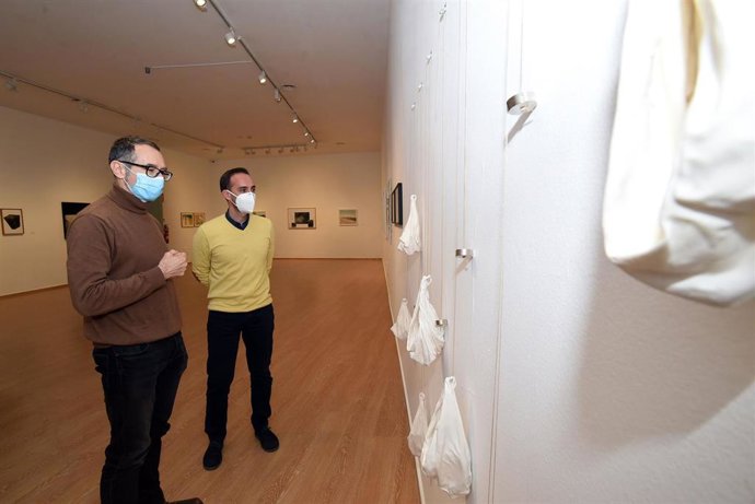 Exposición en Condes de Gabia con los Premios a la Creación Artística de la Diputación