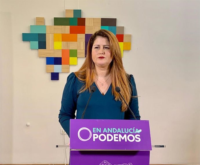 La coportavoz de Podemos Andalucía Susana Serrano, en rueda de prensa.