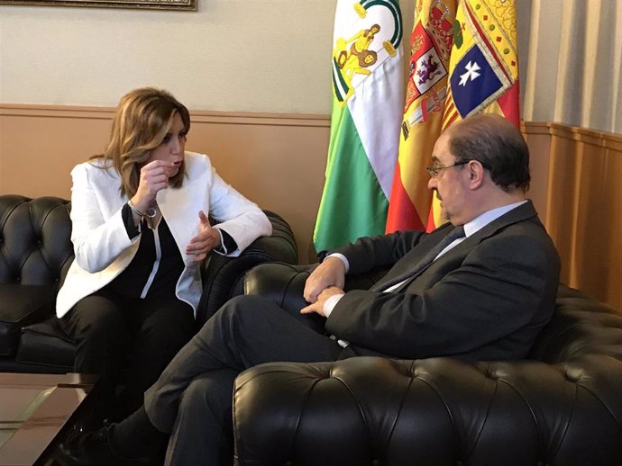 La secretaria general del PSOE-A, Susana Díaz, y el presidente de Aragón, Javier Lambán, en una foto de archivo.