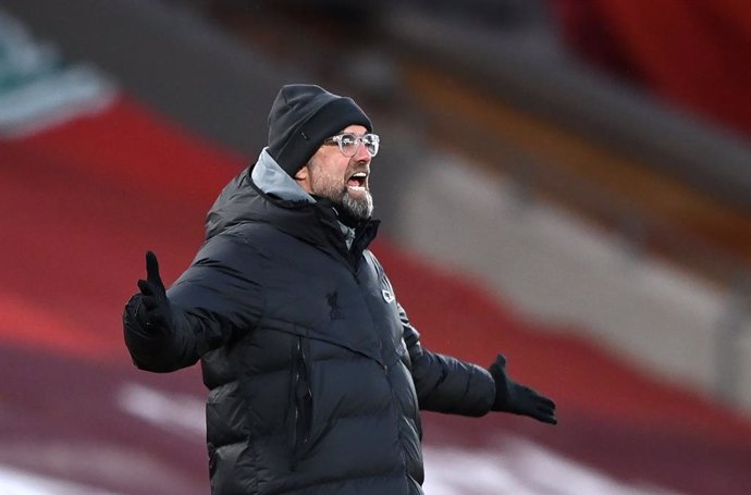 07 February 2021, United Kingdom, Liverpool: Liverpool manager Jurgen Klopp gestures on the touchline during the English Premier League soccer match between Liverpool and Manchester City at Anfield. Photo: Laurence Griffiths/PA Wire/dpa