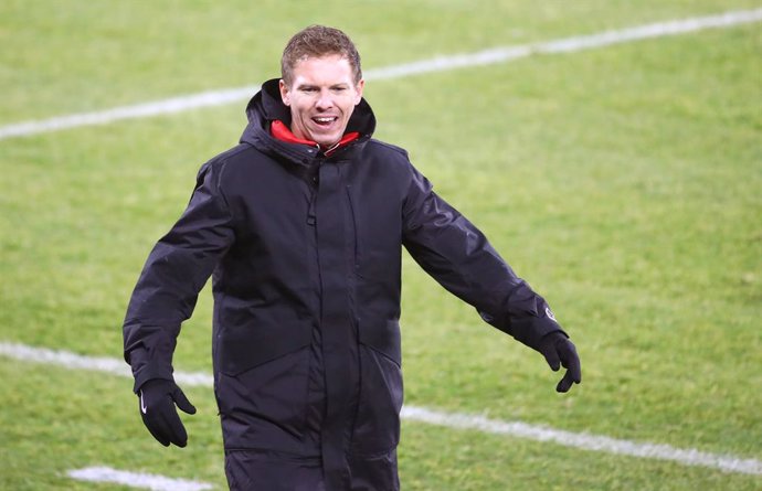 RB Leipzig coach Julian Nagelsmann during the German championship Bundesliga football match between FC Schalke 04 and RB Leipzig on February 6, 2021 at Veltins Arena in Gelsenkirchen, Germany - Photo Roger Petzsche / Picture Point / Pool / firo sportpho
