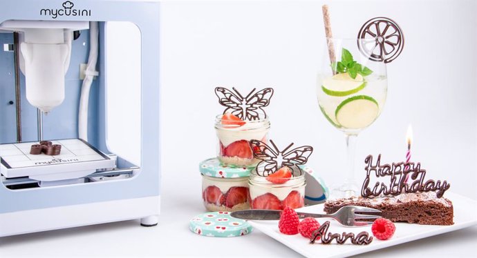 3D Chocolate Printer Mycusini / 3D Food Printer, Cake Decorations, Individual Lettering, Make Own Chocolates