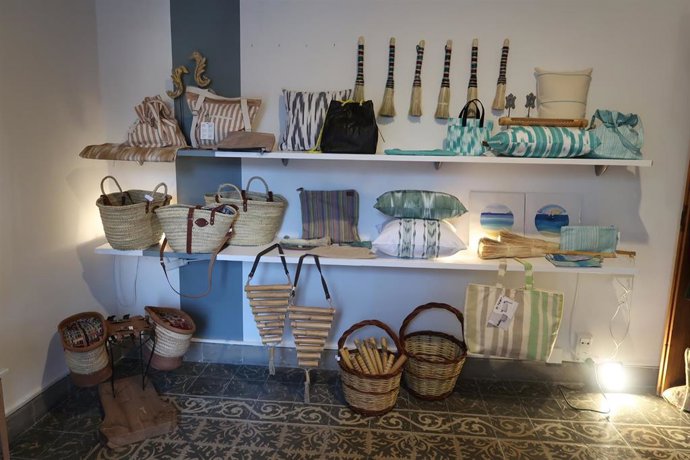Tienda de Asociación de Artesanos de Pollena.