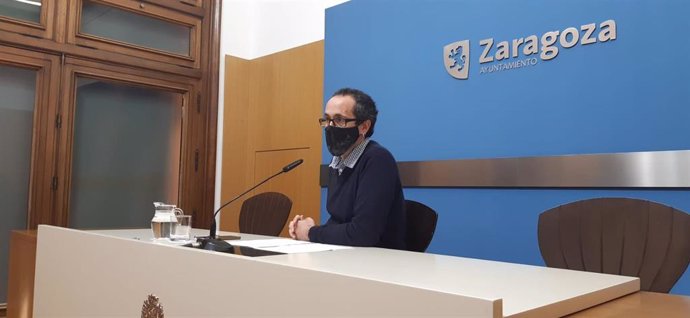 El concejal del grupo municipal de ZeC en el Ayuntamiento de Zaragoza, Alberto Cubero