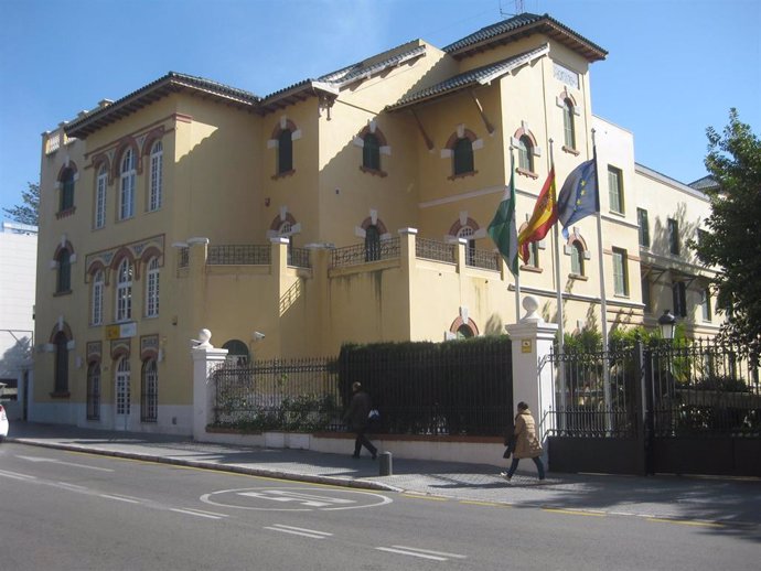 Fachada subdelegación del Gobierno en Málaga edificio inmueble sede Estado