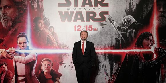 2. La nueva trilogía de Star Wars de Rian Johnson, director de Los últimos Jedi, sigue adelante