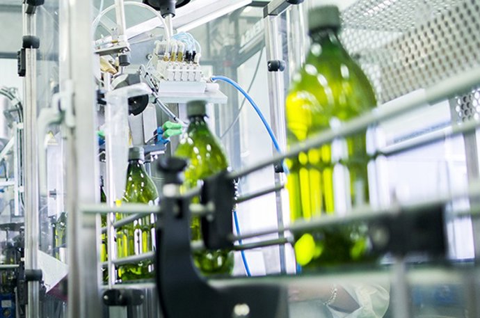 Envasado de aceite de oliva/Archivo