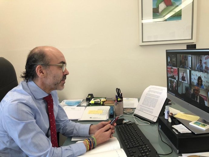 Ortega participa en  la reunión online con los hosteleros y con la consejera Ana Carlota Amigo.