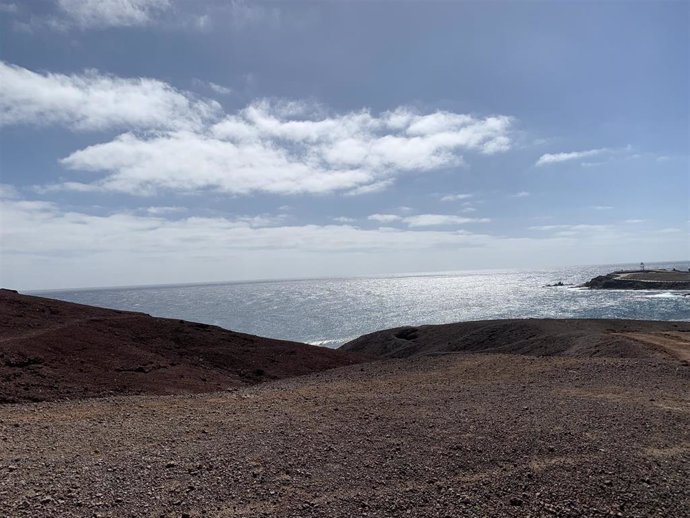 Zona del faro de Arinaga, cercana a la playa del Cabrón. Mar, playa, senderismo
