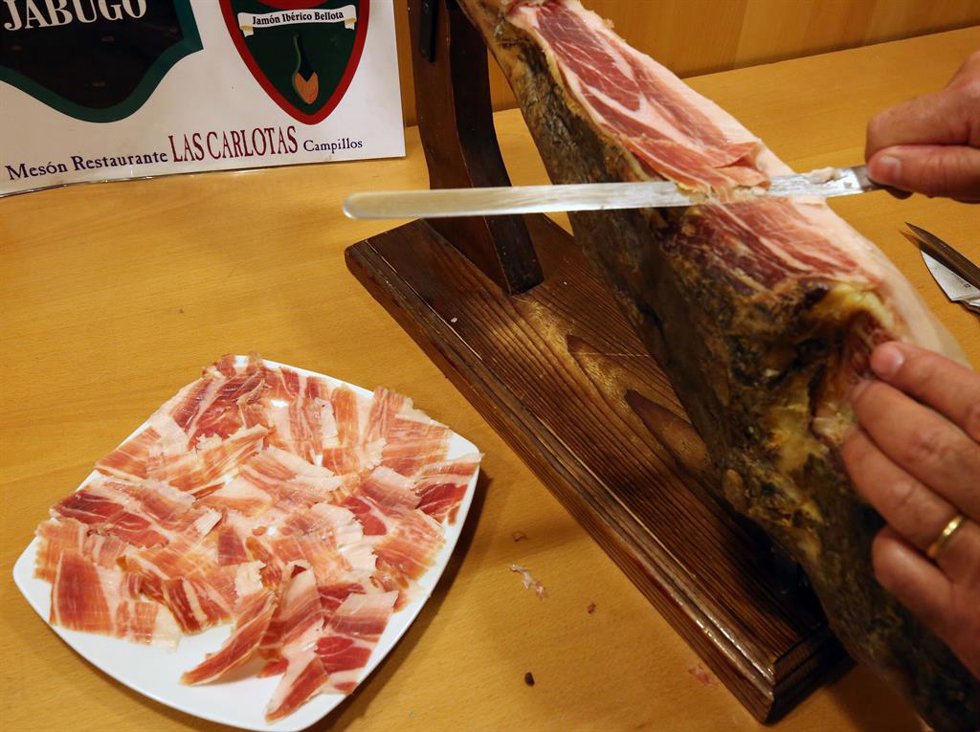 Campillos celebra su feria del Jamón y productos derivados del cerdo este doming