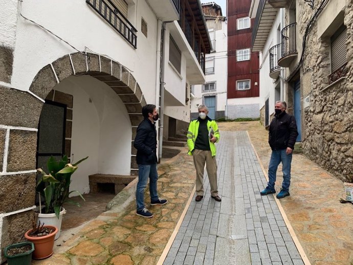 La localidad cacereña de La Garganta estrena nuevos pavimentos en algunas calles