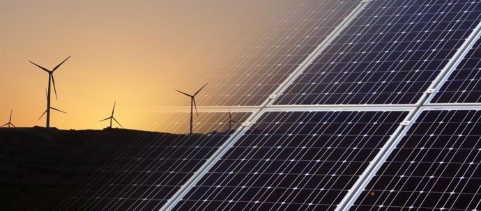 Agro.- La DO Tarragona pide frenar la instalación de parques eólicos y fotovoltaicos en la zona