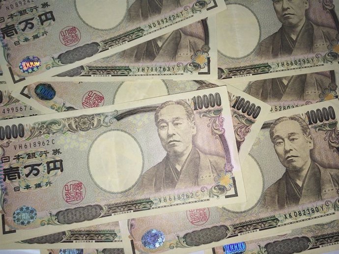 Archivo - Economía.- CAF cierra una emisión de tres bonos 'samurái' por 245 millones a cinco y siete años