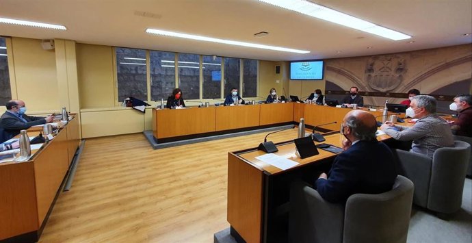 FER, UGT y CCOO participan en la segunda reunión de la ponencia para el Pacto por las Infraestructuras del Parlamento
